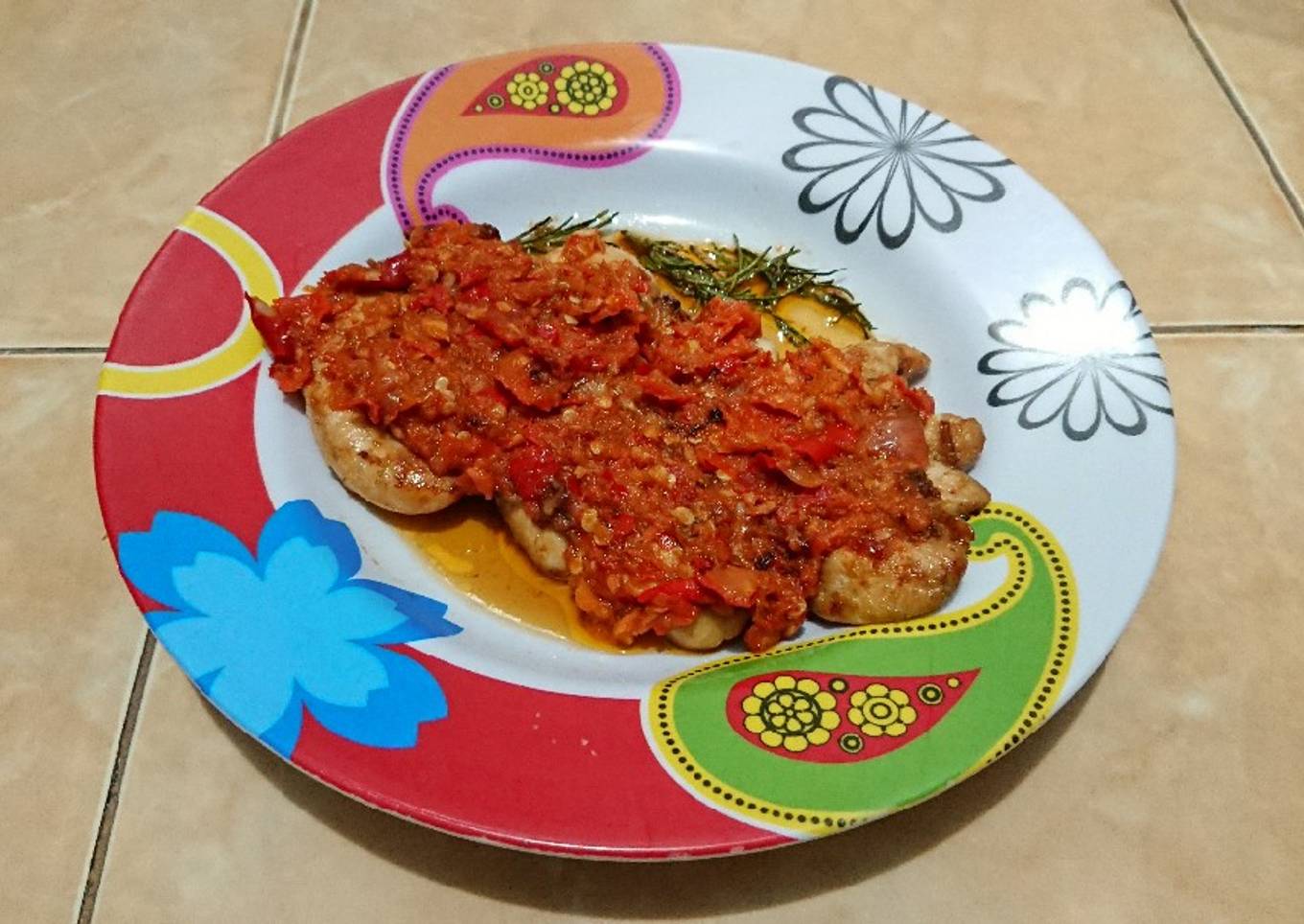 #MemasakdiKos1 Ayam Goreng Sambal Merah