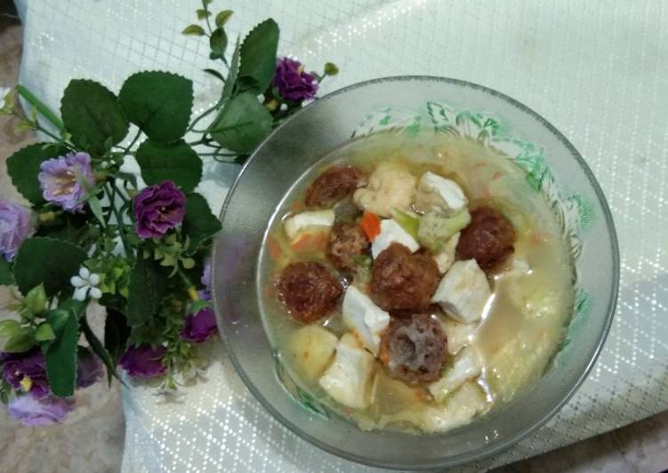 Tahu kuah sayur