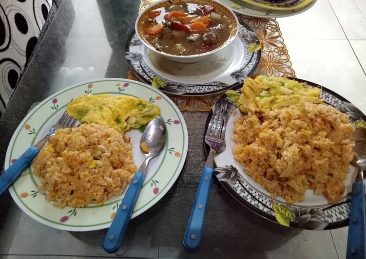 Nasi goreng omlete ala suami