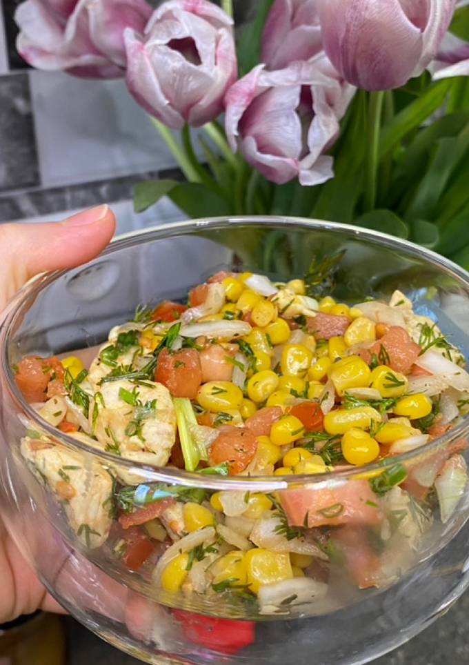 Салат з кукурудзи і курки🥗
