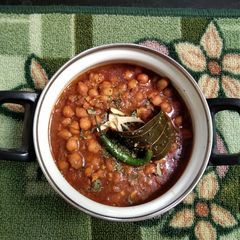 A picture of Chana masala.