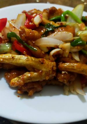 Hình của món Chân gà chiên mắm.