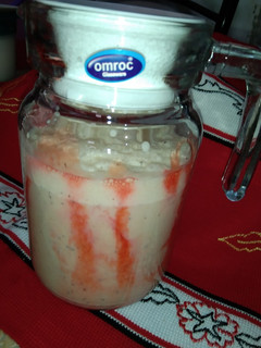 A picture of Date banana milkshake.