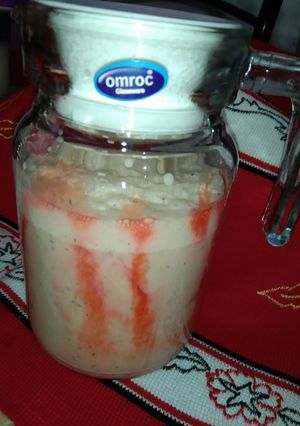 A picture of Date banana milkshake.