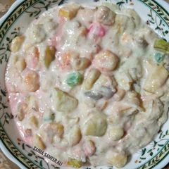 A picture of Fruity nuts cream chaat.