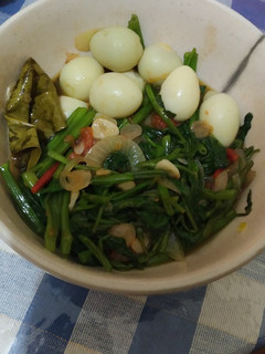 Foto resep Tumis kangkung telur puyuh anti ribet rasa mantullll