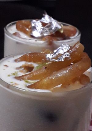 A picture of Jalebi Pista basundi.