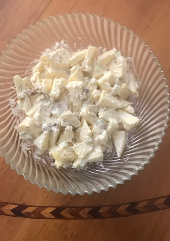 Una foto de ENSALADA TRADICIONAL DE MANZANA 🍎