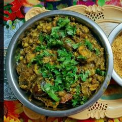 A picture of Broad beans sabji (kathiyawadi style).