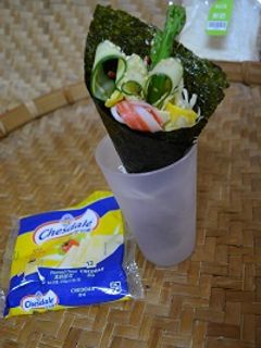 動手做點心-起司蔬菜手捲 的食譜成品照片