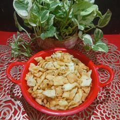 A picture of Diwali Special Crispy Nimki.