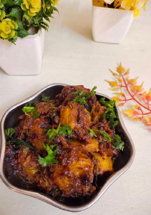 कच्चे केले कि मसालेदार सब्जी(kachhe keke ki masaledar sabzi recipe in hindi) रेसिपी मुख्य फोटो
