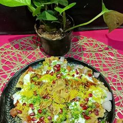 A picture of Crispy chatpata Leftover Rori Chaat.
