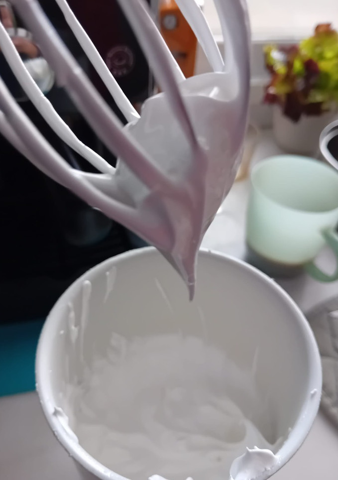 Una foto de Técnica facilísima de merengue suizo