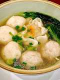 Sup Bakso Ikan + Bakso Babi dan Siomay Babi