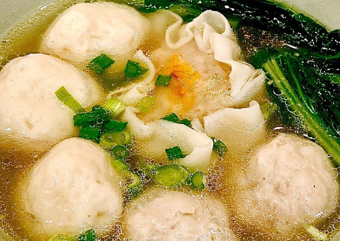 Sup Bakso Ikan + Bakso Babi dan Siomay Babi