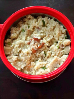 ரவை பொங்கல் (Rava Pongal Recipe in Tamil) செய்முறை முக்கிய புகைப்படம்