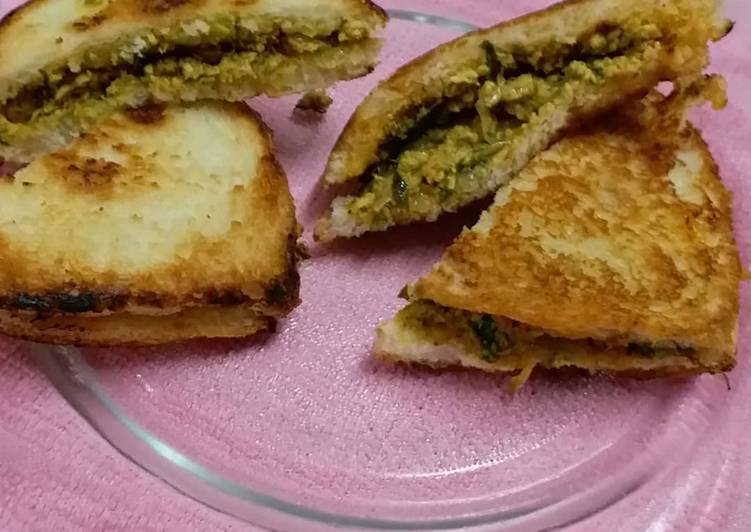 Recipe of Any-night-of-the-week Chicken Mince Toasted Sandwich