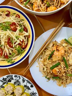 A picture of Pad Thai.