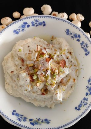 A picture of Makhana shrikhand.