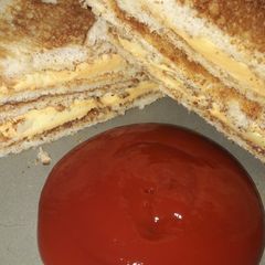 A picture of Cheese toasted sandwich.