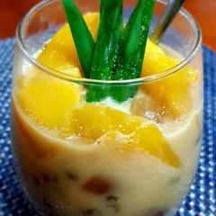 A picture of Green Bean Compote, Jackfruit, Banana and Sugar Palm Fruit.
