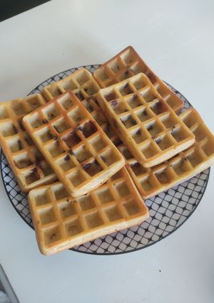 Une photo de Gaufres Healthy à la banane et au skyr et chocolat au four