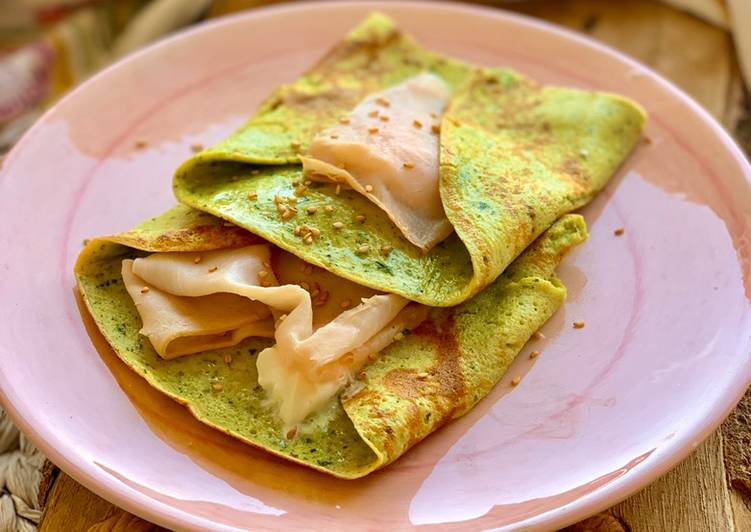 Crepes salados de calabacín y albahaca