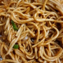 A picture of Chowmein.