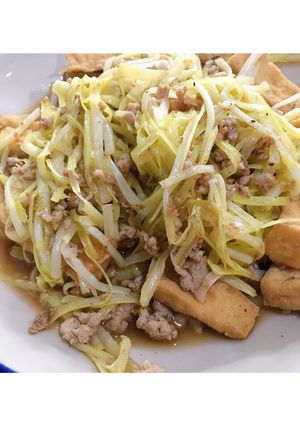 รูปของ กุยช่ายขาวผัดเต้าหู้หมูสับ