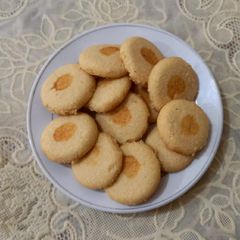A picture of Besan naan khatai ❤️.