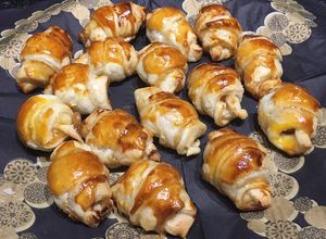 Une photo de Minis croissants aux knacks apéritifs