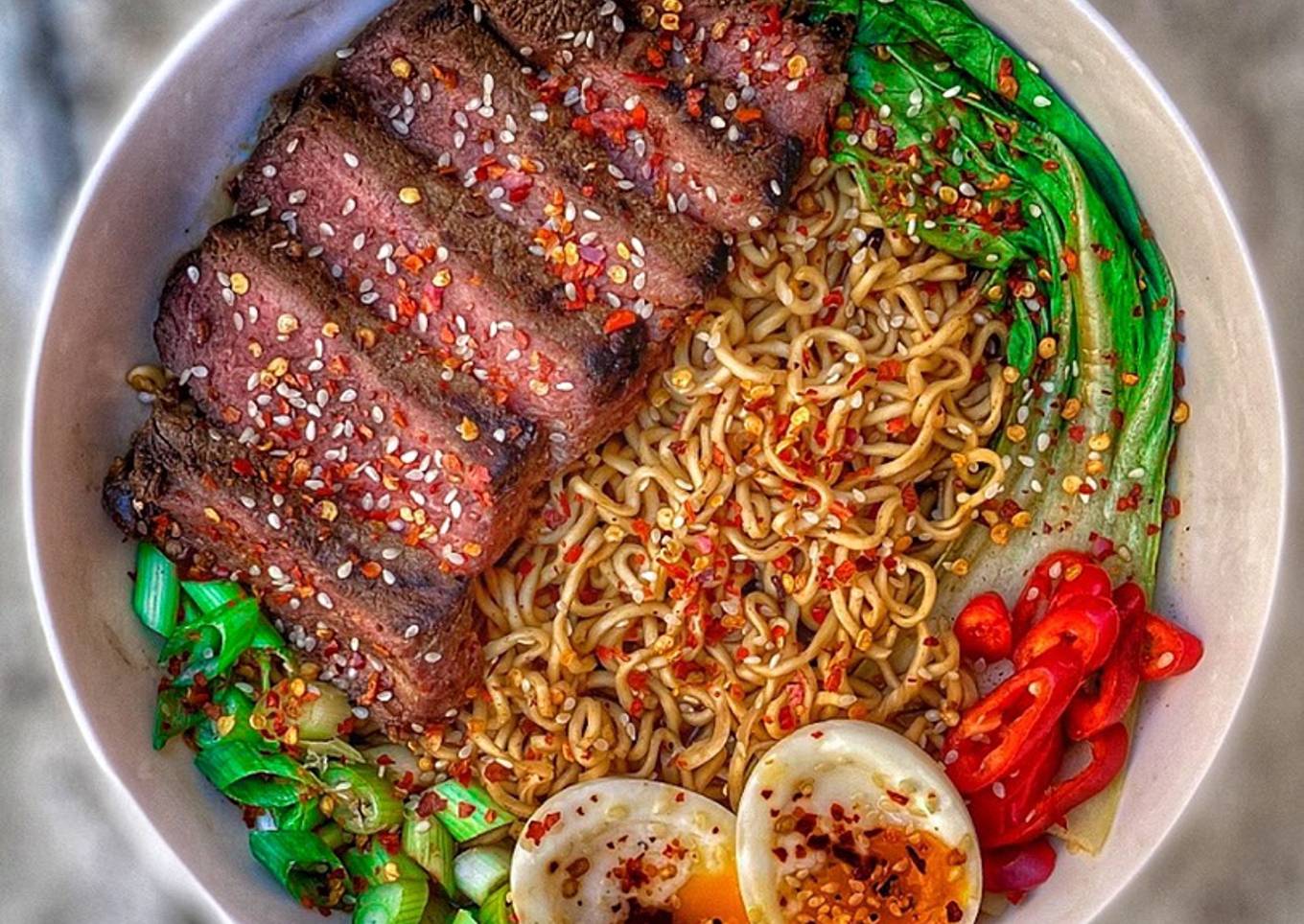 Fillet steak ramen