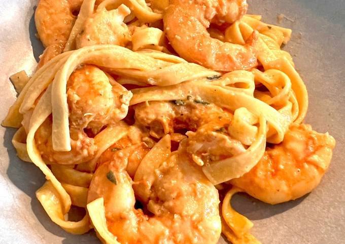 Méthode simple pour Préparer Super Rapide Fait Maison Tagliatelles aux crevettes saveurs d'Asie