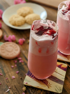 A picture of Rose Raspberry Milkshake.