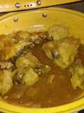 Pollo en salsa BBQ con cebollas