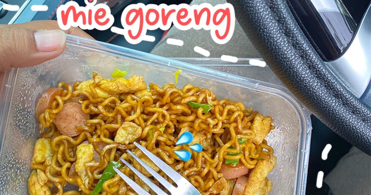 Mie Goreng Sosis Telur