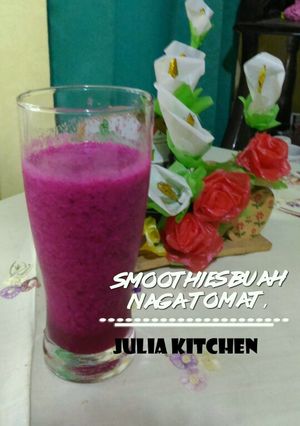 Foto resep Smoothies Buah Naga Tomat