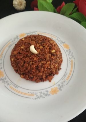 લસણીયો રોટલો (Garlic Rotlo Recipe in Gujarati) રેસીપી મુખ્ય ફોટો