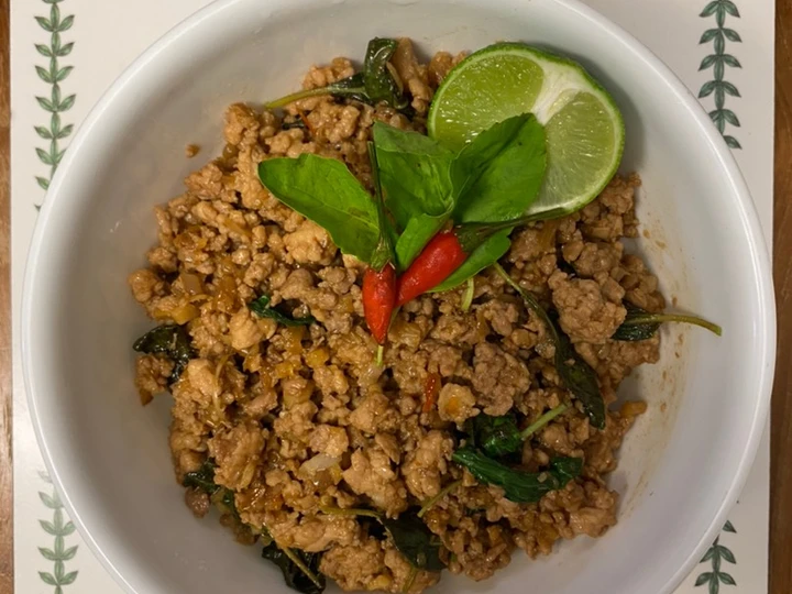 How To Make Hong Kong Style Stir-fry Pork with Holy Basil (Pad Ka-Prao) 港式打拋 which Delicious