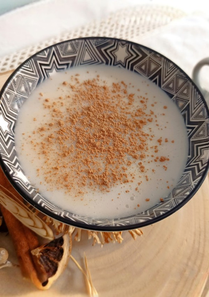 Una foto de Receta Histórica: Menjar Blanc (1324). // Manjar Blanco 🤍