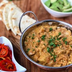 A picture of Reshmi Butter Chicken.