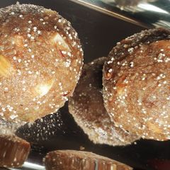 A picture of Aate ke laddu (sindhi muthya).