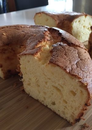A picture of Fermented Cassava and Cheese Chiffon Cake.