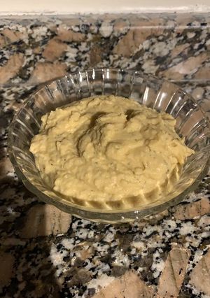Una foto de Hummus de ajo