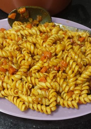 صورة لوصفة معكرونة بالخضار