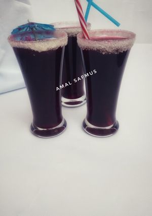 A picture of Hibiscus drink(zobo).