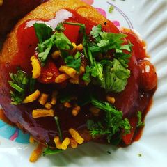 A picture of Aalu tikki chaat.
