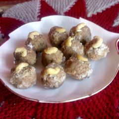 A picture of Chocolate coconut ladoo.