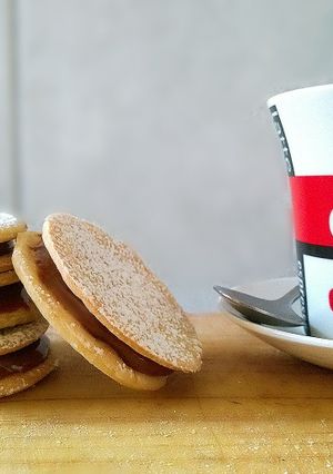 Una foto de Alfajores chilenos